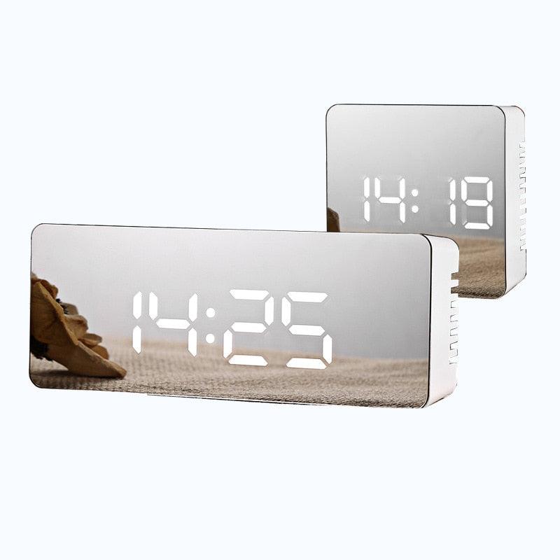 LED Mirror Alarm Clock Digital Snooze Table Clock Wake Up Light Electronic Large Time Temperature Display (HA4)(1U57)