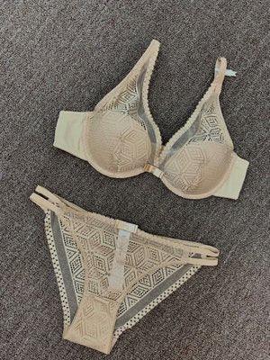 Trending Sexy Lace Thin Bra + Panties Sets - Women Bra With Steel Hollow Underwear - Gathered Deep V Bra Set (TSB4)