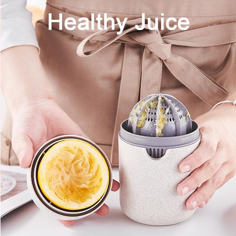 Portable Manual Fruit Juicer Cup Orange Tangerine Citrus Lemon Squeezer 100% Original Juice (D59)(H8)