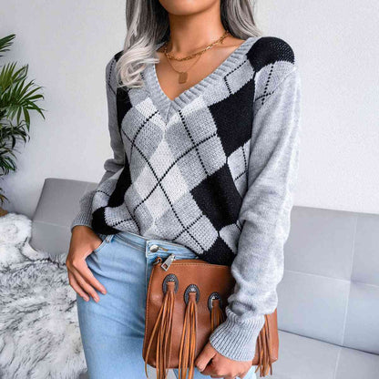 Geometric V-Neck Sweater - Deals DejaVu